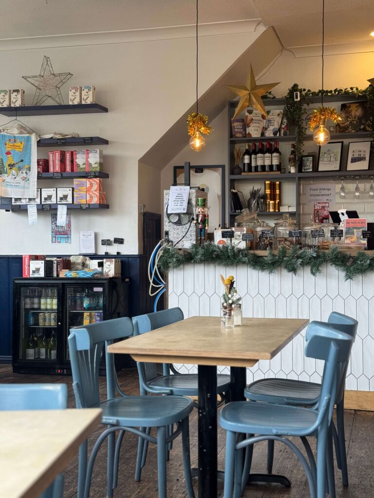 Starfish & Coffee interior